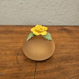 George Good Paperweight Yellow Flower Pink Frosted Art Glass Green Leaves 1982